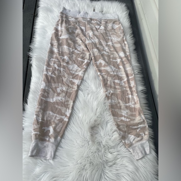 Athleta - Balance printed jogger - Size medium - tan camouflage - Picture 12 of 14